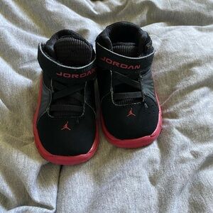Jordan 5 toddler like new
